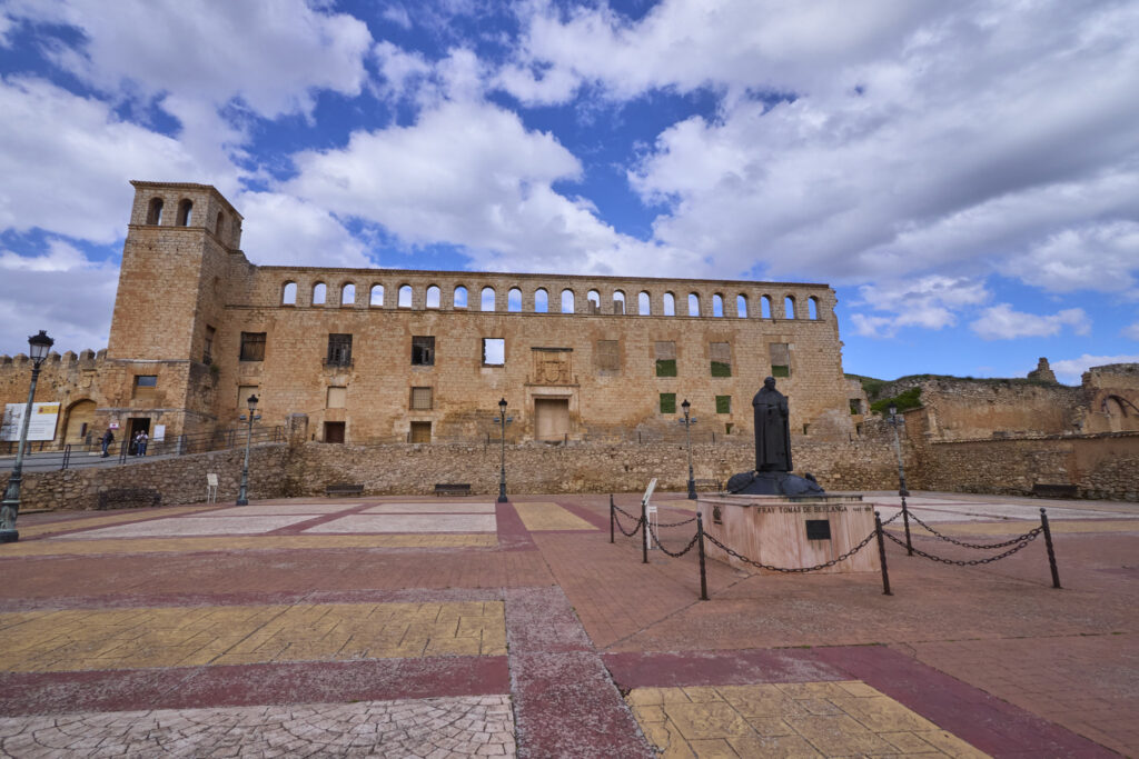 ¡CARRATIERMES  NO NOS QUIERE, VAMOS A BERLANGA! (O EL DILUVIO Y EL LAGARTO)