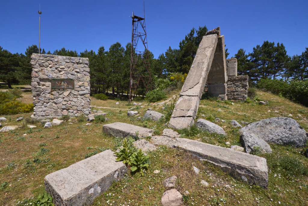 LA JAROSA - CERRO PIÑONERO