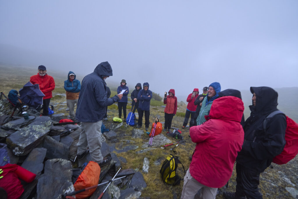 NUESTRO ADIÓS AL D.G.C.